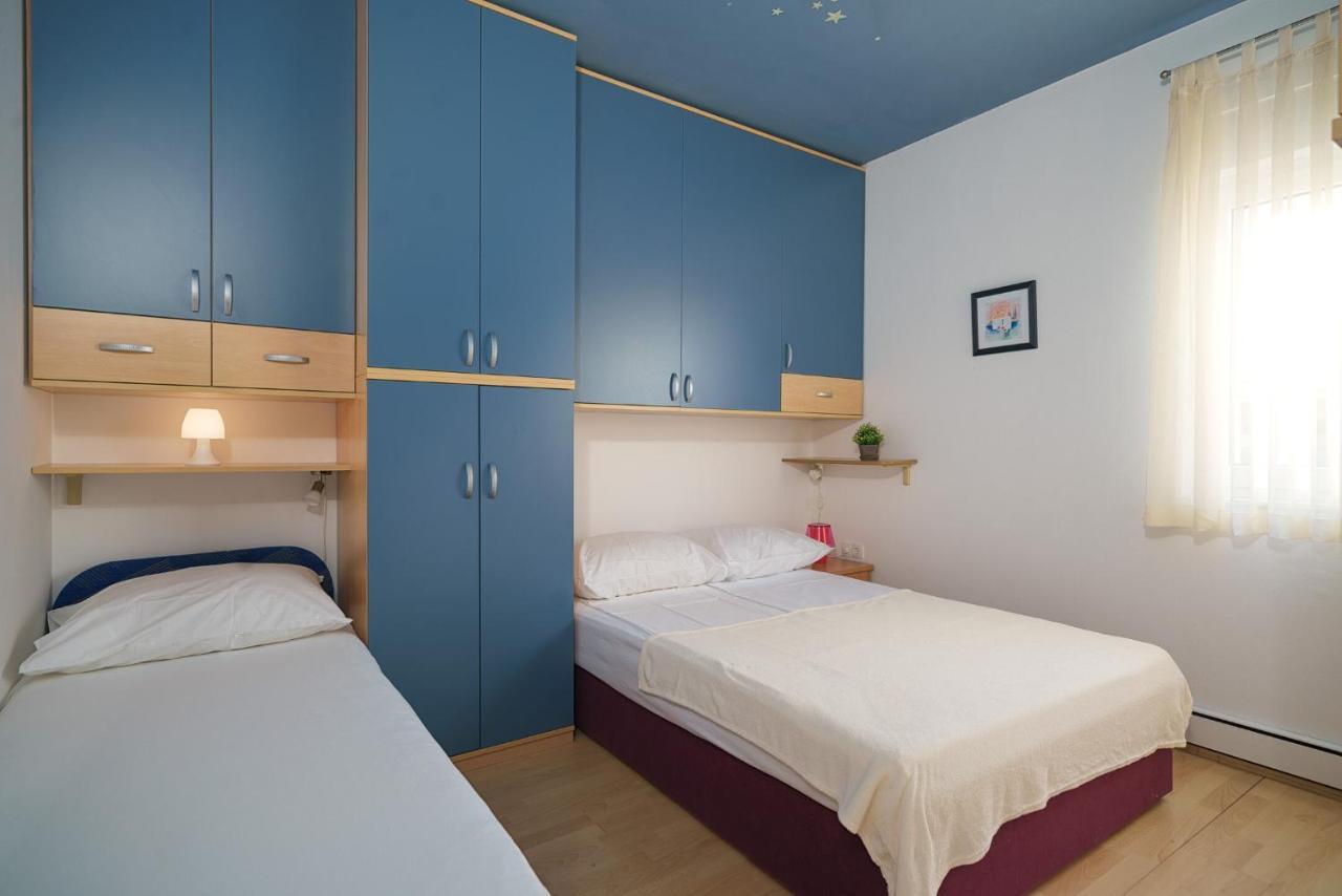 Apartmani Nedoklan Srima Eksteriør billede