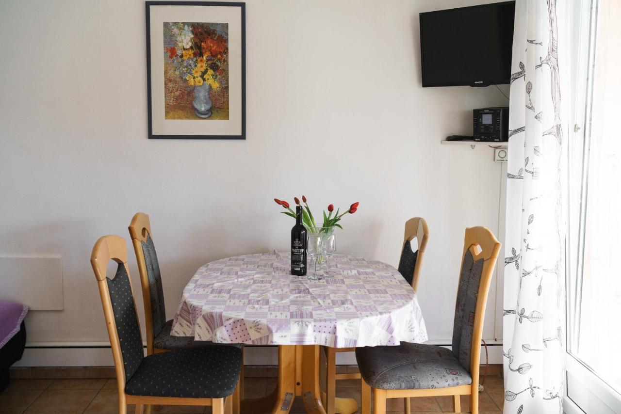 Apartmani Nedoklan Srima Eksteriør billede